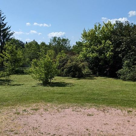 Villa Les Vignes Pierre Mornay-sur-Allier Exterior foto
