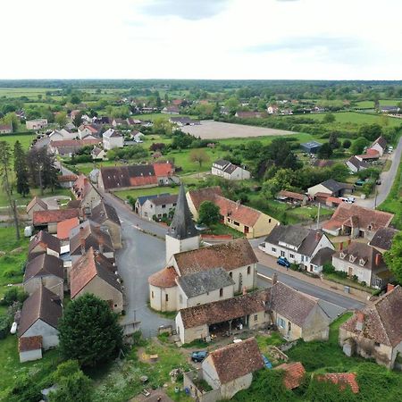 Villa Les Vignes Pierre Mornay-sur-Allier Exterior foto